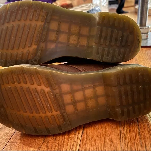 Dr. Martens Women's Triumph 1914 W 12-Eye Dark Brown Wyoming - Picture 5 of 5